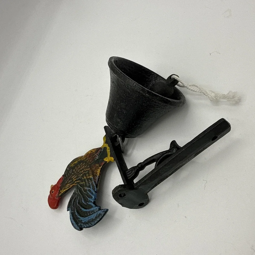 Vtg Cast Iron Hand Painted Rooster Chicken Wall Mount Dinner Bell Farm Barn Deco